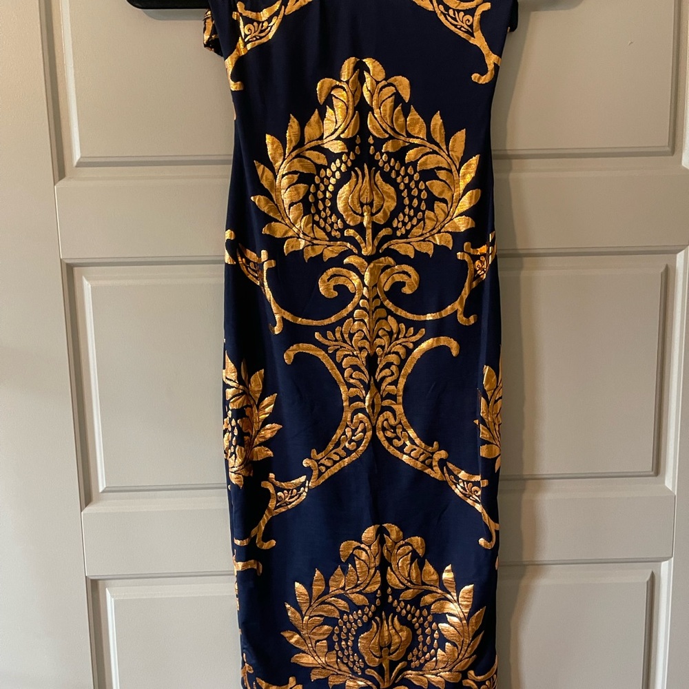 Small strapless dress